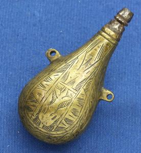 A very nice Eastern Antique Powder Primer Flask, height 8.5 cm, in very good condition. Price 150 euro
