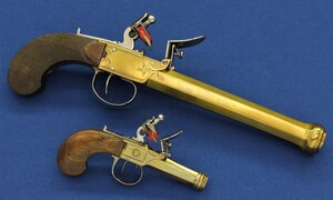 A fine and large antique 19th century French Brass Box-Lock Flintlock pistol with thumpiece safety catch. Caliber 16mm, length 31cm. In very good condition. Price 1.450 euro