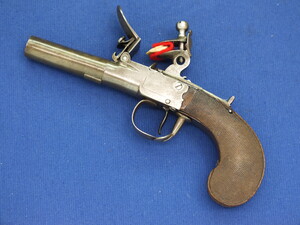 A fine antique 18th century French  Box-Lock Flintlock Pistol, caliber 11 mm, length 19,5 cm, in very good condition. Price 675 euro