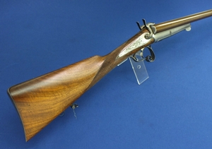 A fine antique 19th century French Double Barreled Pinfire Sporting Gun signed SEREE ARQU A EUVREUX, caliber 15 mm, length 113 cm, in near mint condition. Price 2.350 euro