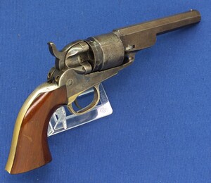 A fine antique American Colt Model 1862, 4 1/2 inch Octagon Barrel Pocket Navy Conversion Revolver, .38 Rimfire caliber, 5 shot, length 26,5 cm in very good condition. Price 2.250 euro  