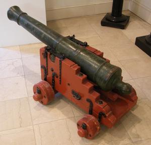 A very nice Antique 18th century antique Dutch 1 pounder bronze cannon, caliber 5.3 cm, length of the barrel 120 cm. Price 15.000,- euro