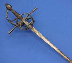 A very nice antique 19th century German Swept Hilt Rapier in the 17th century style, length 123 cm, in very good condition. Price 975 euro