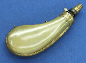 A very nice antique 19th Century Powderflask, length 19 cm, in very good condition.Price 370 euro