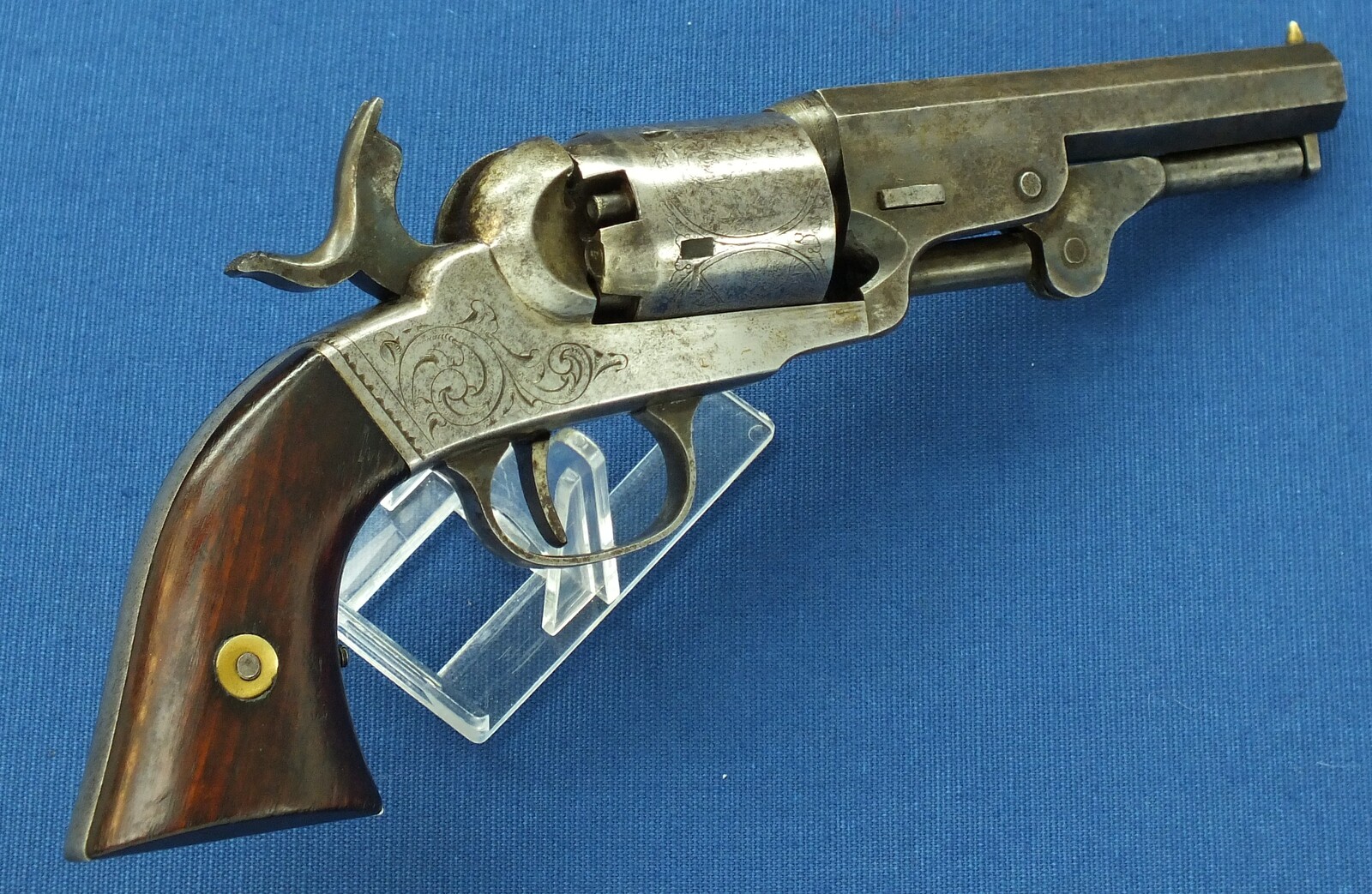 American Bacon Mfg. Co. Norwich Conn. First model Pocket 5 shot percussion Revolver. 31 Caliber, 4 inch barrel. Only 1000 made. Length 24,5cm. In very good condition. Price 1.450 euro.