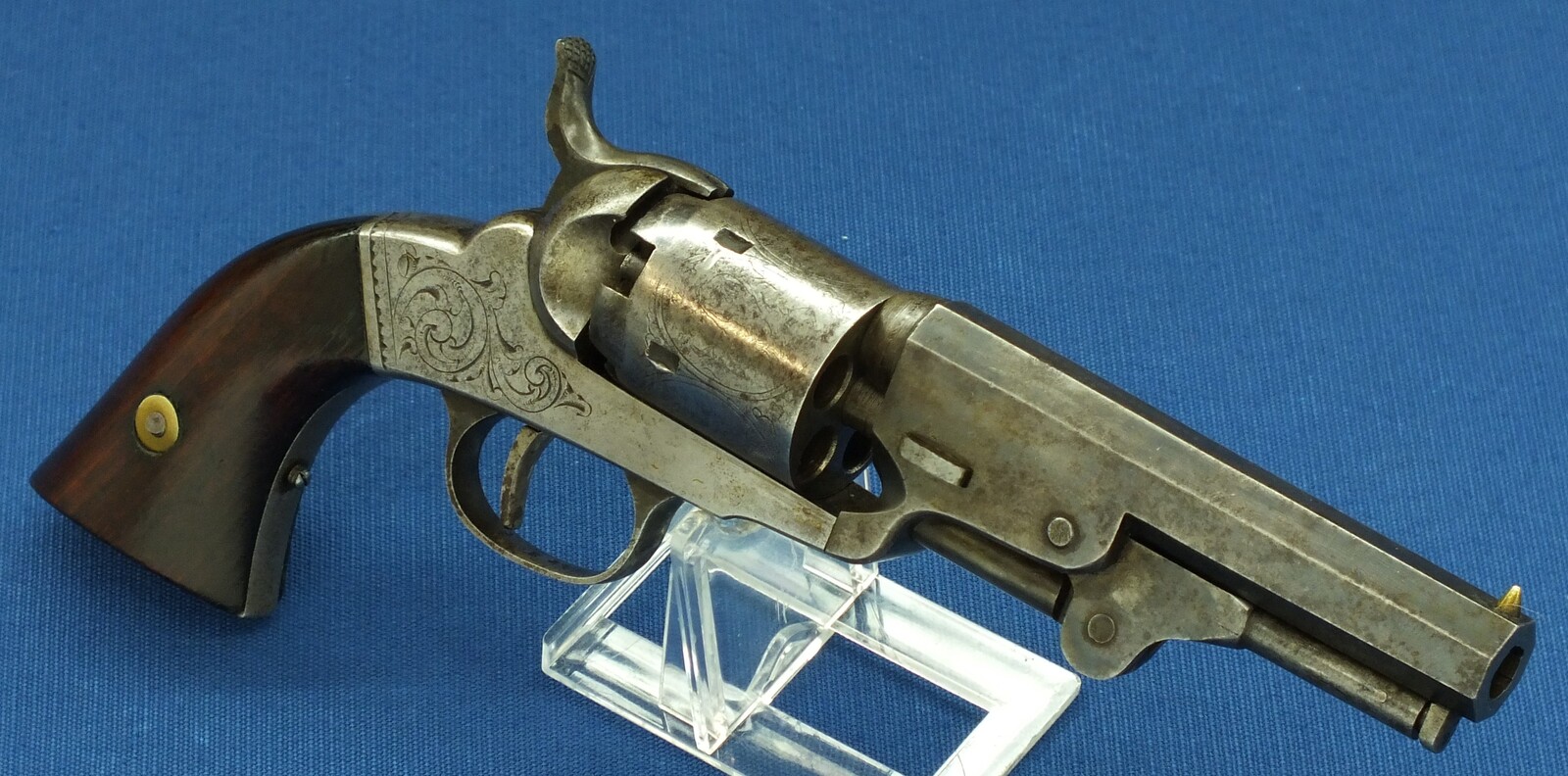 American Bacon Mfg. Co. Norwich Conn. First model Pocket 5 shot percussion Revolver. 31 Caliber, 4 inch barrel. Only 1000 made. Length 24,5cm. In very good condition. Price 1.450 euro.