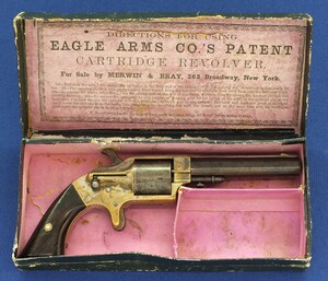 An antique American Merwin & Bray Fire-Arms Co. NY Plant's Frontloading Pocket 5 shot Revolver in it's original hinge top cardboard box .30 cup-primed caliber, length 20,5 cm, in very good condition. Price 1.600 euro