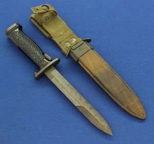 Danish Model 62 Bayonet for Garand GM50 Rifle. Marked HTK on scabbard and pommel. Length 31cm. In very good condition. Price 175 euro.