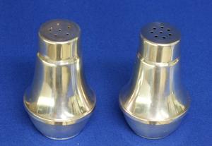 A very nice Sterling Silver Salt & Pepper Set, height 6.5 cm, in very good condition. Price 110 euro reduced to 75 euro