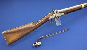 A fine and scarce antique 19th century probably Dutch Cadet Percussion Rifle with Bayonet, caliber 14,5 mm, length 124 cm, in very good condition. Price 1.500 euro