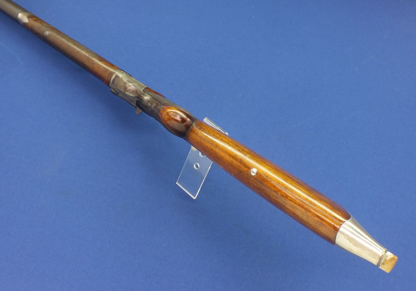 A fine antique 19th century American Remington - Hepburn No. 3 Target Rifle, caliber 38-50 Remington - Hepburn, 30 inch heavy part octagon / part round barrel, in very good condition. Price 5.950 euro.