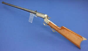 A fine antique 19th century American Stevens Tip Up Rifle, caliber .32 short rimfire, 24 inch part octagon/part round barrel, length 98,5 cm, in very good condition. Price 1.750 euro