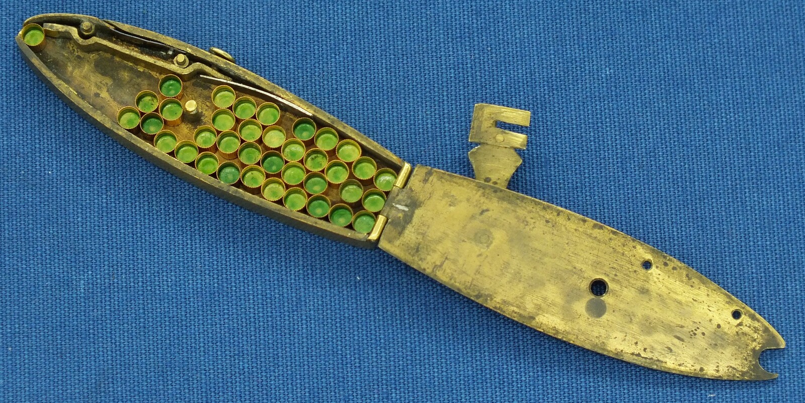 A fine antique 19th Century Capper, marked 