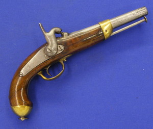 A fine antique 19th Century Egyptian Military Percussion Pistol Model 1860, made in Liege, caliber 17 mm, length  37 cm, in very good condition. Price 1.350 euro