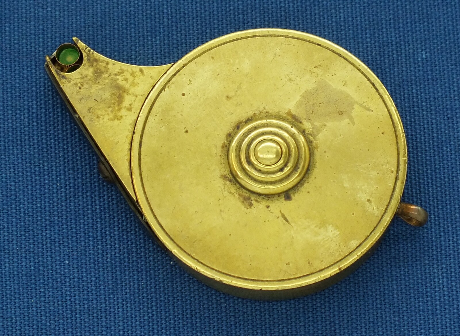 A fine antique 19th century probably English Circulair Cap Dispenser, length 8 cm. In very good condition. Price 350 euro