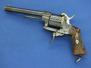 A fine antique 19th Century Spanish  6 shot single and double action Pinfire Revolver by F. ECHEVERRIA VITORIA, caliber 12 mm, length 30 cm, in near mint condition. Price 875 euro