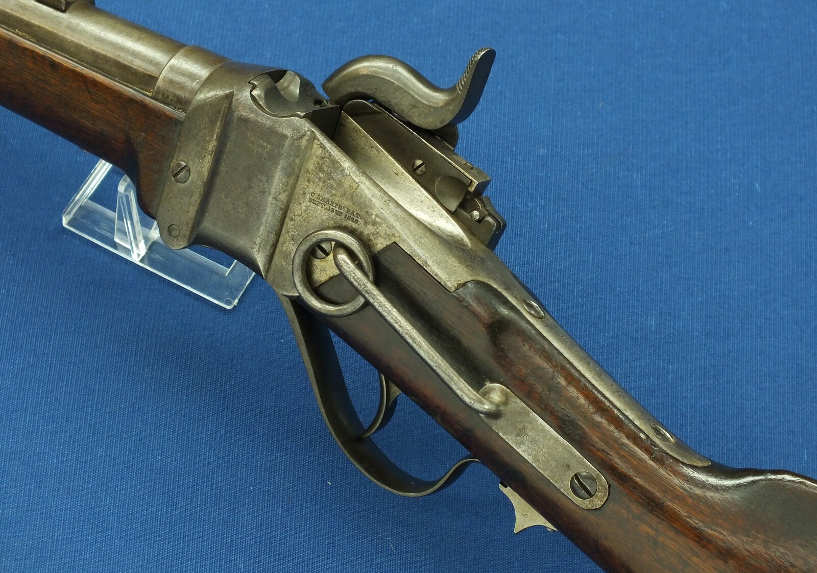 A fine antique American Civil War Sharps New Model 1863 percussion Carbine. Caliber 52, 22 inch barrel. Length 100cm. In very good condition. Price 3.750 euro