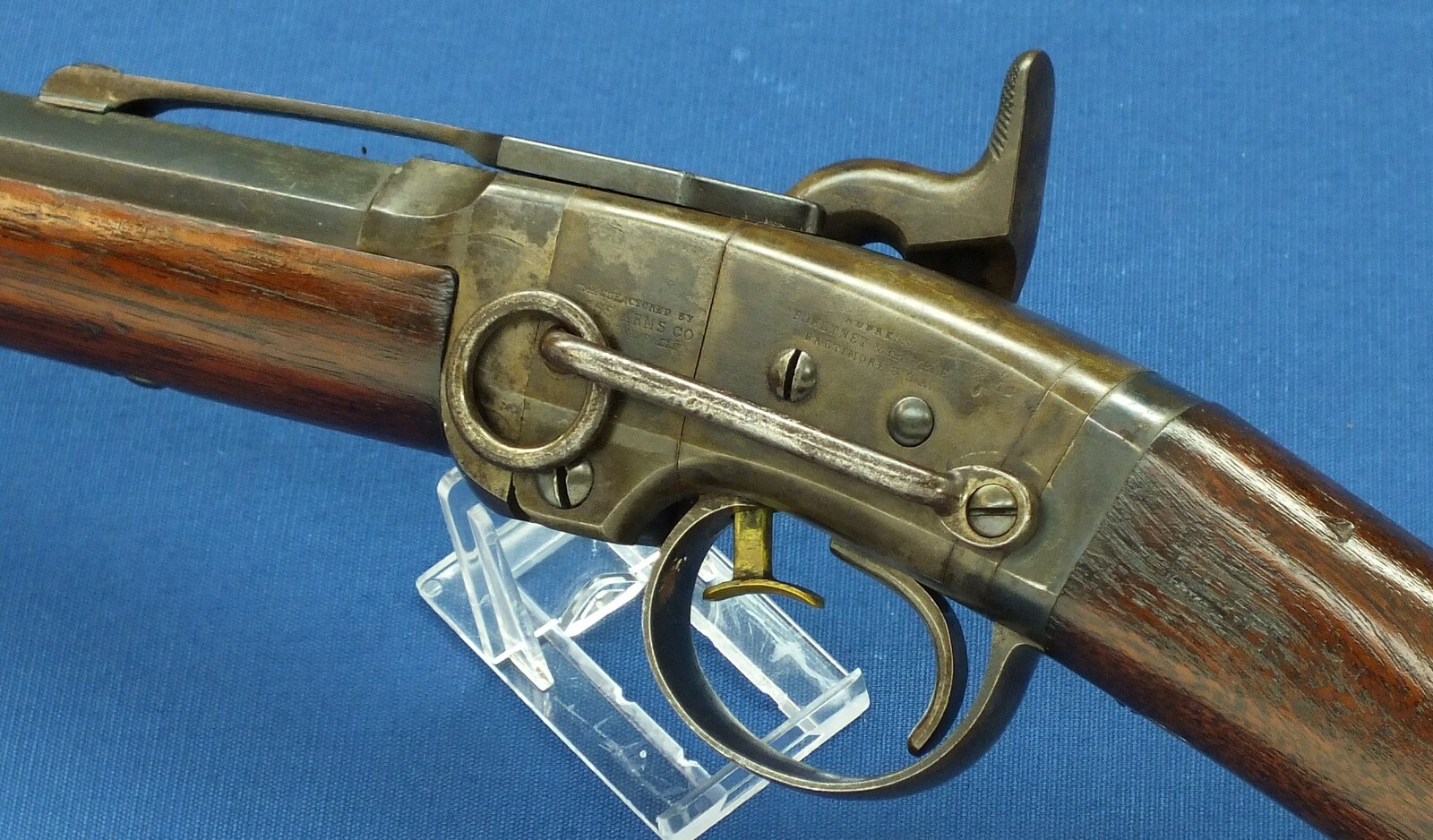 A fine antique American Civil War Smith Breechloading Percussion Carbine. 50 caliber, half 21-5/8 round/octagonal Barrel. In near mint condtion. Price 4.450 euro.
