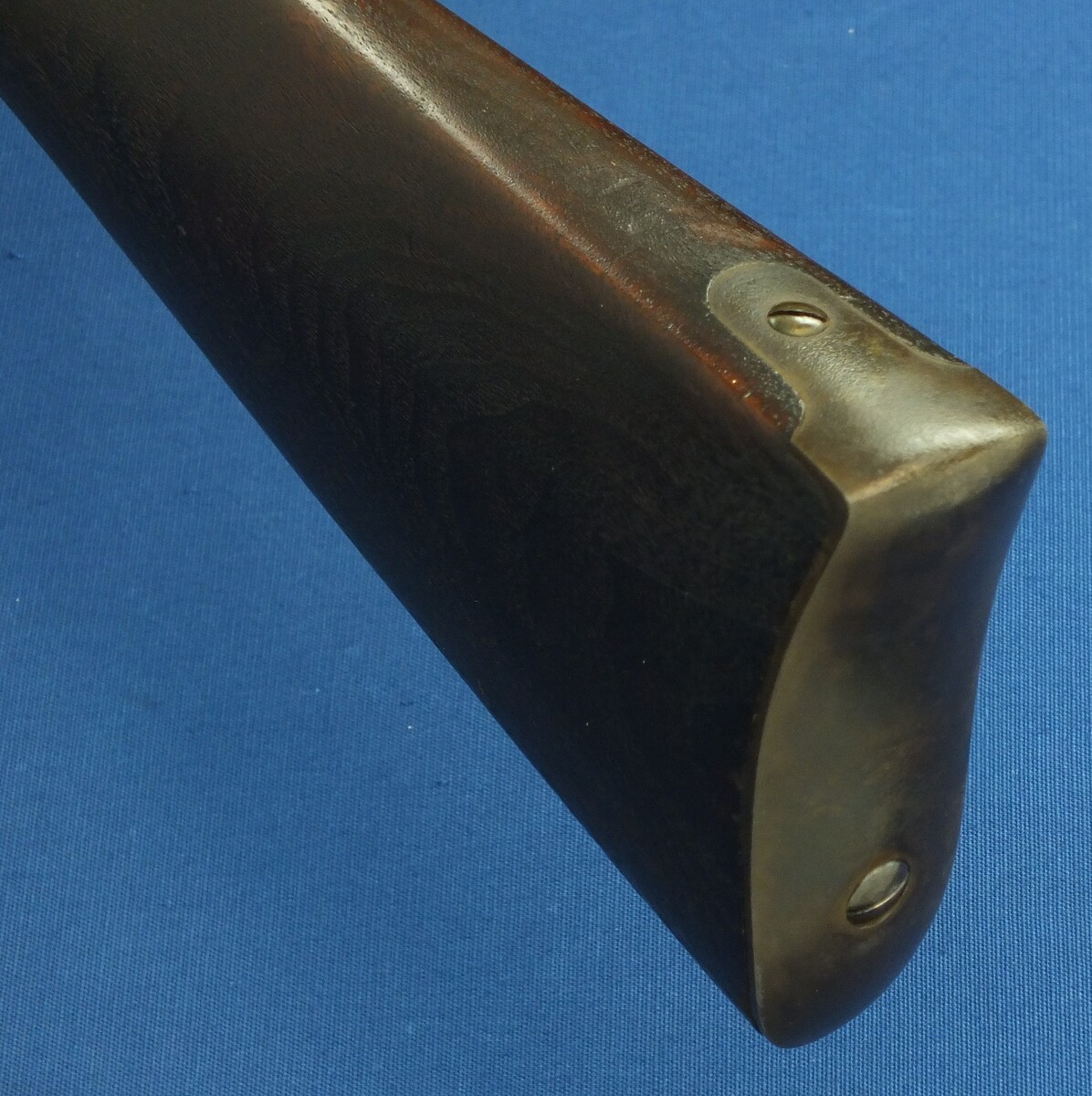 A fine antique American Civil War Smith Breechloading Percussion Carbine. 50 caliber, half 21-5/8 round/octagonal Barrel. In near mint condtion. Price 4.450 euro.