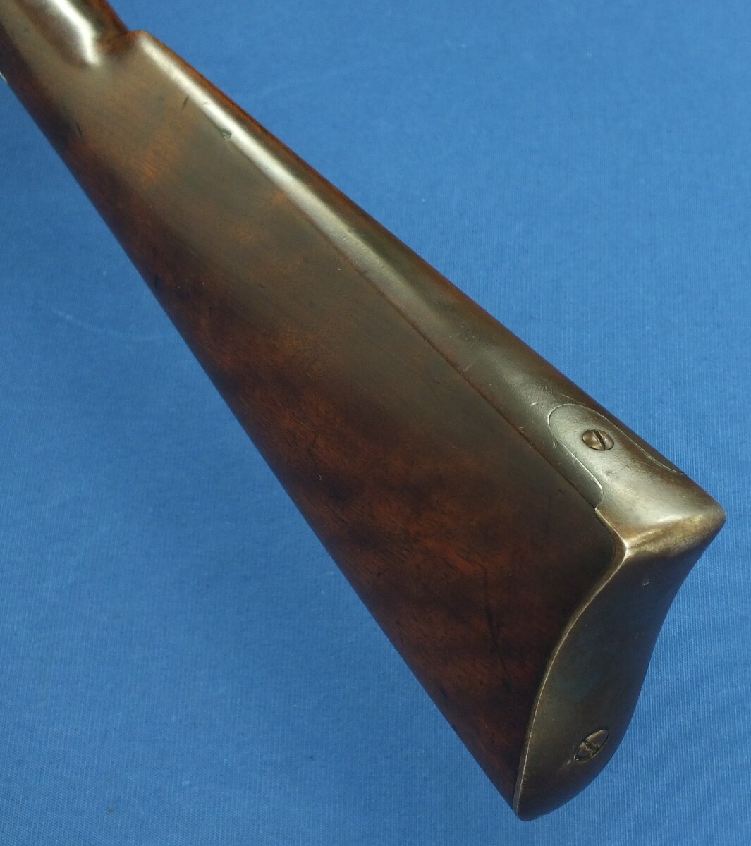 A fine antique American Civil War Smith Breechloading Percussion Carbine. 50 caliber, half 21-5/8 round/octagonal Barrel. In very good condtion. Price 4.150 euro.