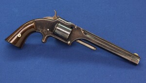 A fine antique American Civil War Smith & Wesson Old Model No 2 Army Revolver, 6 shot, .32 Rimfire caliber, 6 inch barrel, in very good condition. Price 2.150 euro.