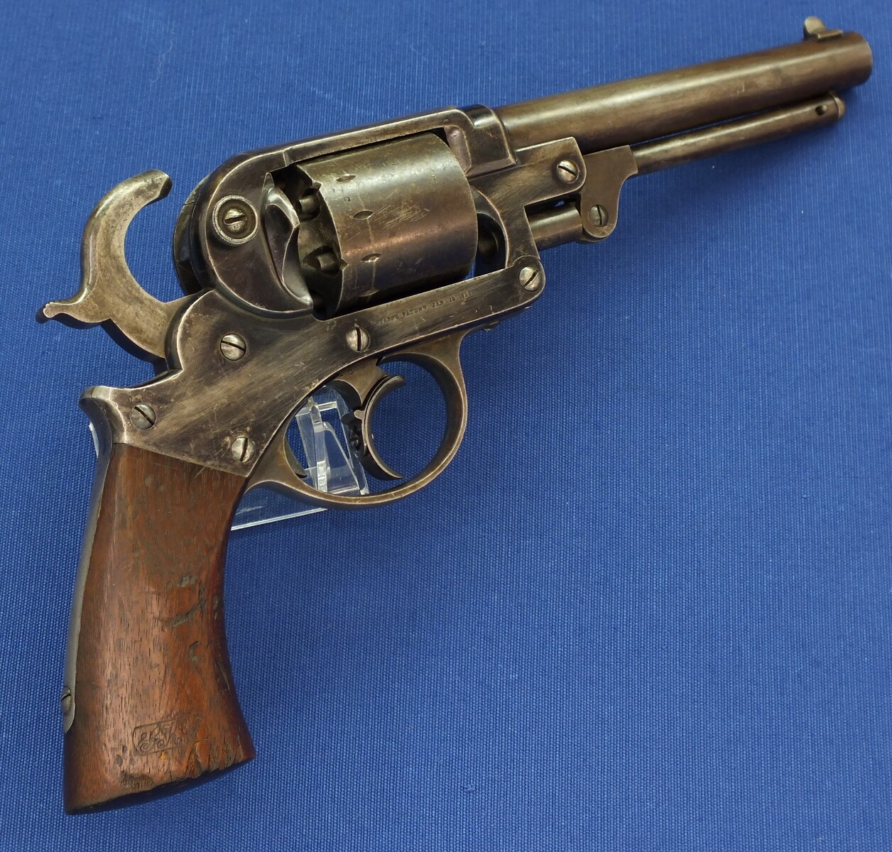 A fine antique American Civil War Starr Arms Co Double Action Model 1858 Army 6 shot percussion Revolver. 44 Caliber. Length 33cm. In very good condition. Price 2.850 euro.