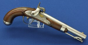 A fine antique American Civil war US model 1836 converted percussion pistol by Asa Waters Milbury Massachusetts 1843. 54 caliber, length 37cm. In very good condition. Price 1.650 euro