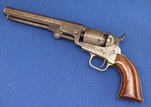 A fine antique American Colt Model 1849 Pocket Percussion Revolver, .31 caliber, 6 inch barrel, 5 shot, in very good condition. Price 2.550 euro