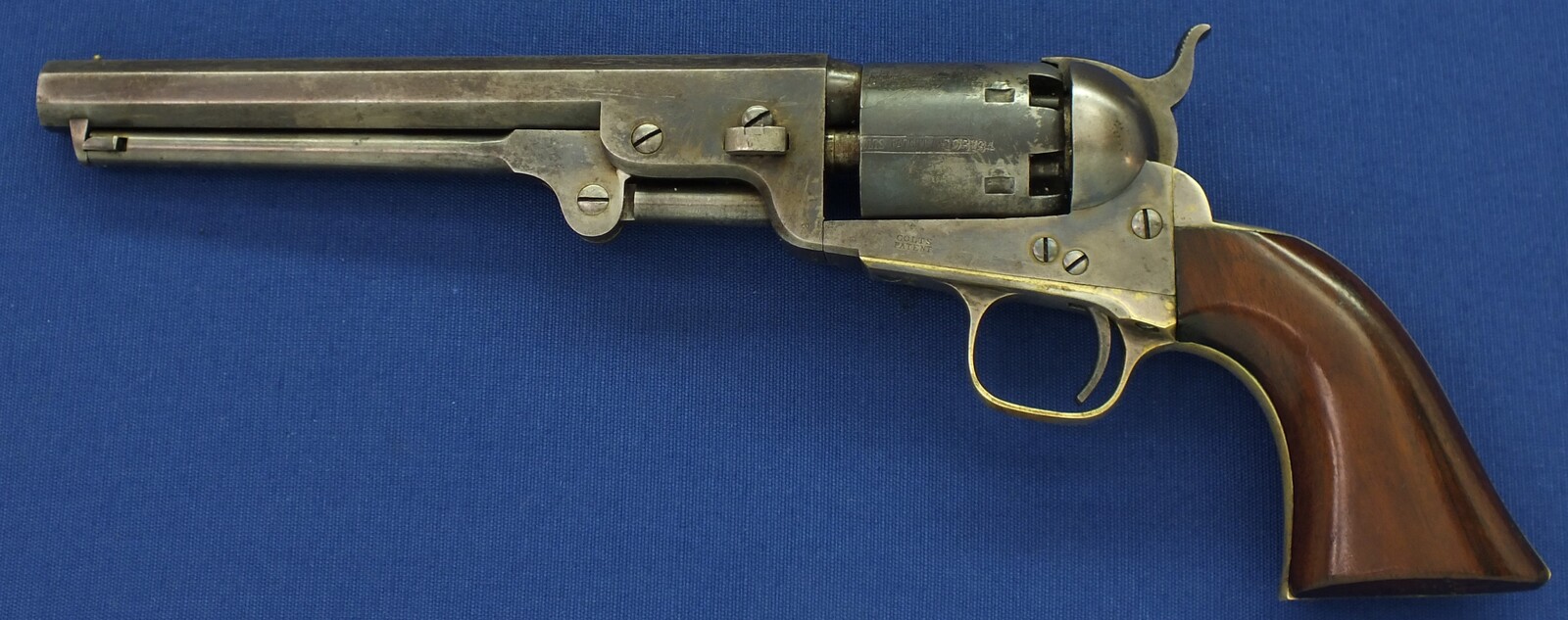 A fine antique American Colt Model 1851 Navy 6 shot Percussion Revolver, .36 caliber, 7 1/2 inch barrel with New York address, In very good condition. Price 5.500 euro