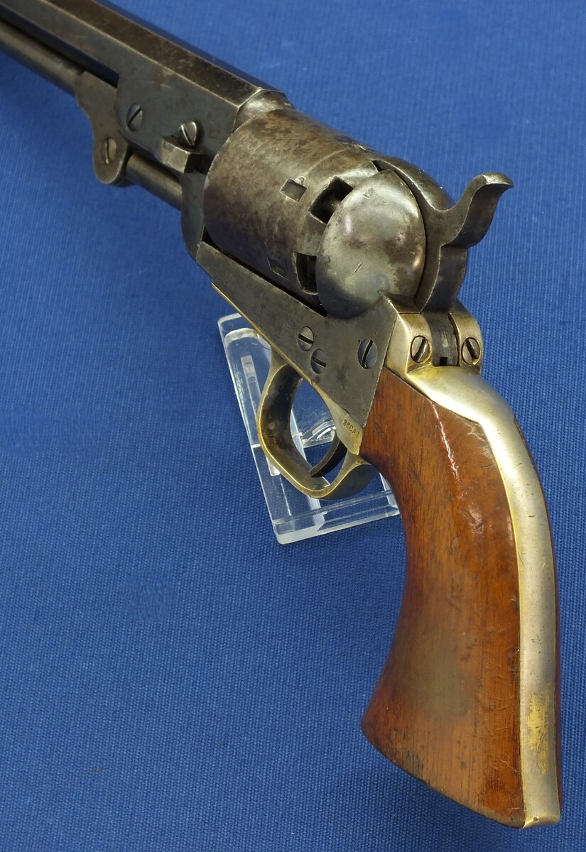 A fine antique American Colt Model 1851 Navy 6 shot Single Action percussion Revolver. 7,5 inch barrel with New York address. 36 Caliber. Length 35,5cm. In very good condition. Price 7.500 euro.