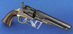 A fine antique American Colt model 1862 Police 5 shot percussion Revolver. 36 caliber, 5,5 inch barrel with New York address. Length 28,5cm. In very good condition. Price 3.950 euro