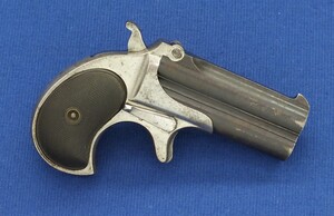 A fine antique American Remington Double Deringer Type III, a.k.a. Model No 4. Caliber 41 rimfire. In very good condition. Price 1.750 euro.