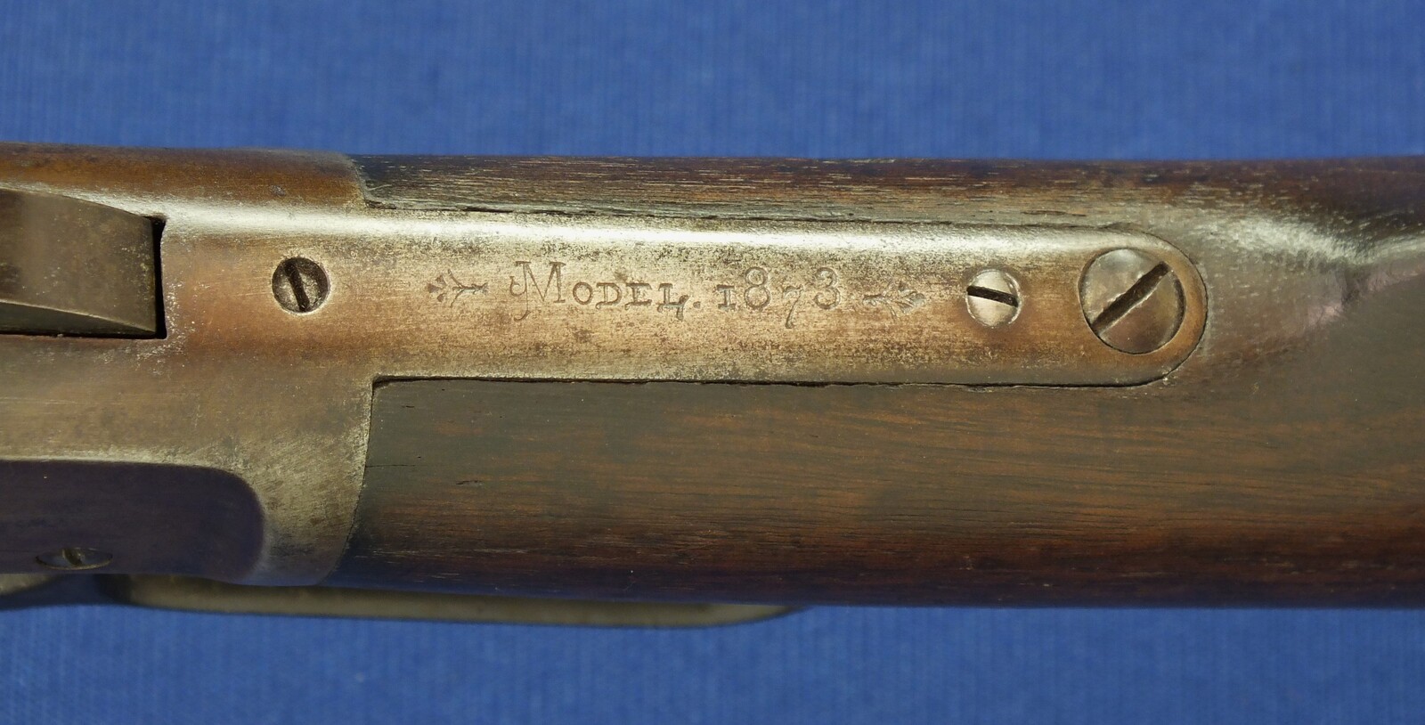 A fine antique American Winchester Model 1873 Rifle with 23 inch octagonal barrel with clear address. Caliber 32 W.C.F ( 32-20). In very good condition. Price 3.650 euro