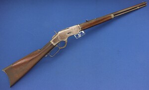 A fine antique American Winchester Model 1873 Rifle with 24 inch octagonal barrel with clear address. Caliber 32 W.C.F ( 32-20). In very good condition. Price 3.350 euro