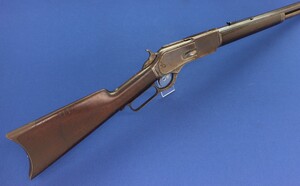 A fine Antique American Winchester Model 1876 Rifle with 28 inch octagonal Barrel. Caliber 45-60. Length 123cm. In very good condition. Price 8.500 euro