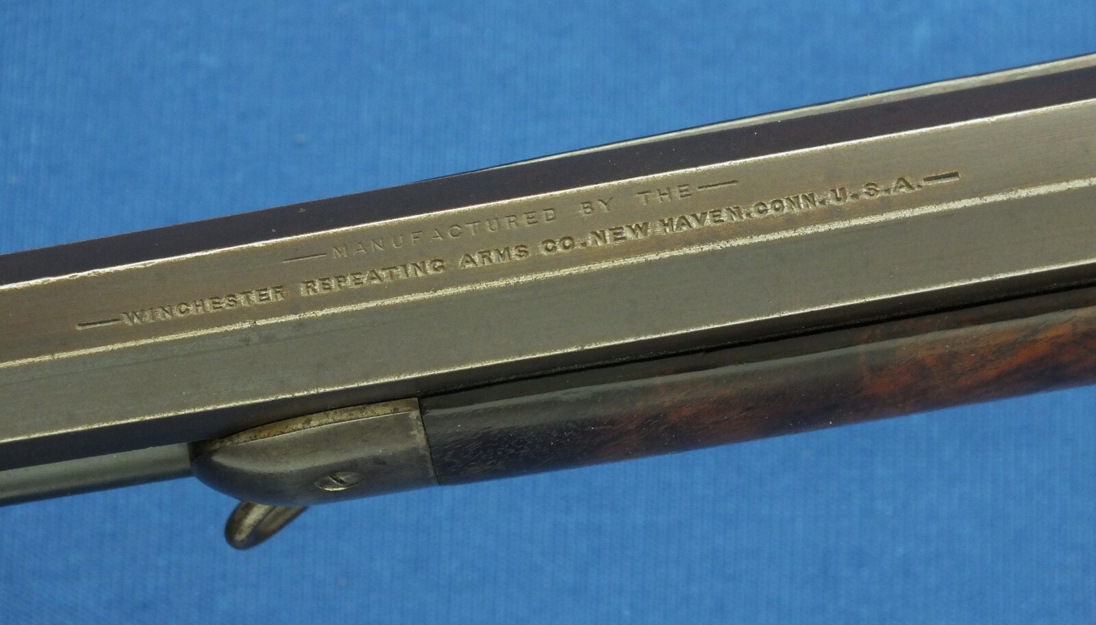 A fine antique American Winchester special order Model 1886 Rifle. Caliber 40-65 with 26 inch Octagon barrel. Length 114cm. In very good condition. Price 7.500 euro.