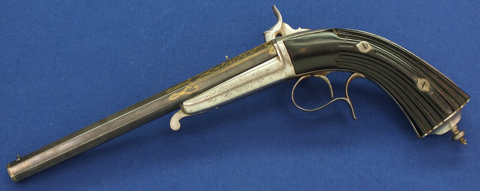 A fine antique Belgian 6mm System Gaubert Brevete Flobert Target/Saloon pistol. 9 inch octagon barrel. Length 37cm. In very good condition. Price 850 euro.
