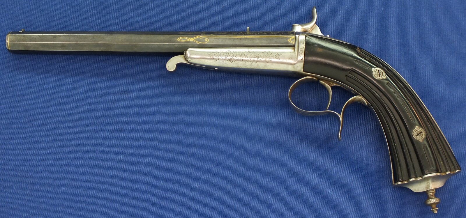 A fine antique Belgian 6mm System Gaubert Brevete Flobert Target/Saloon pistol. 9 inch octagon barrel. Length 37cm. In very good condition. Price 850 euro.