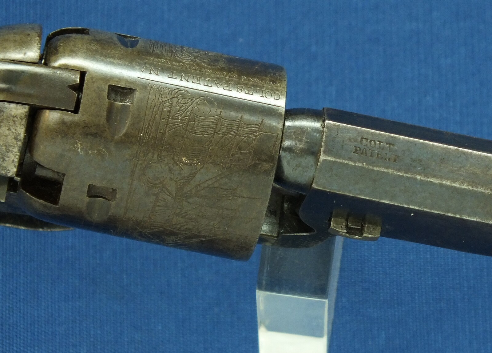 A fine antique Belgian Colt Brevete Model 1851 Navy 6 shot percussion Revolver by Lambert Ghaye Liege. 36 caliber, 7,5 inch barrel. Length 36cm. In very good condition. Price 2.950 euro.