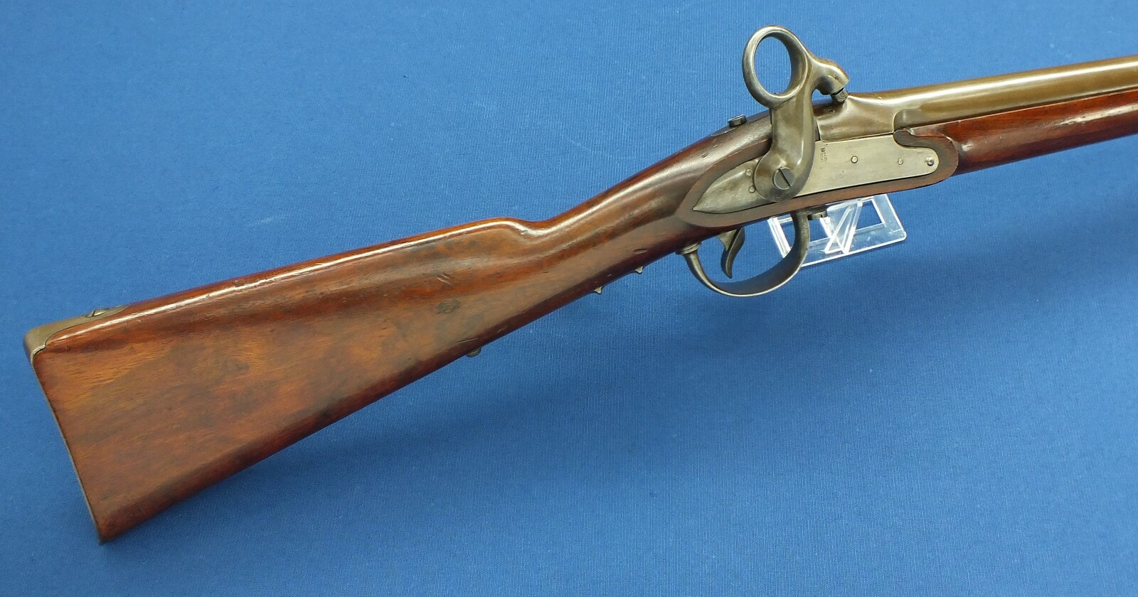 A fine antique Dutch Model 1854 Cavalry Carbine. 16,7mm Caliber, length 84cm. In near mint condition. Price 1.850 euro.