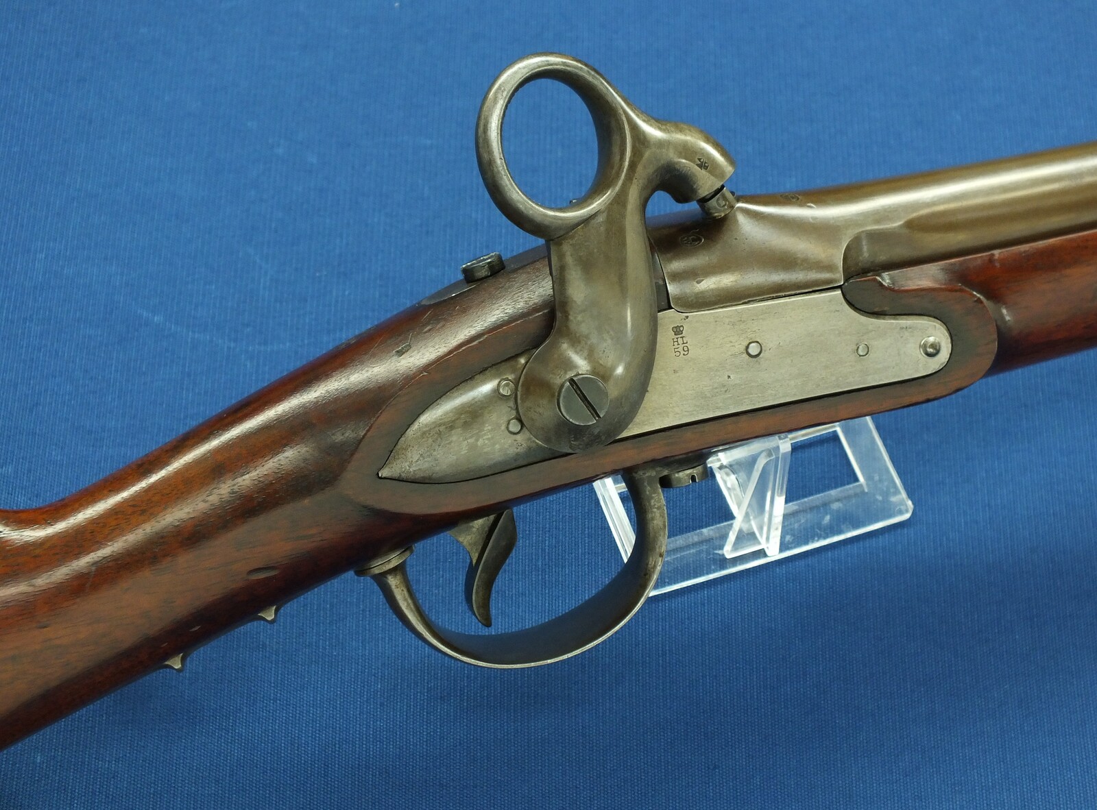 A fine antique Dutch Model 1854 Cavalry Carbine. 16,7mm Caliber, length 84cm. In near mint condition. Price 1.850 euro.