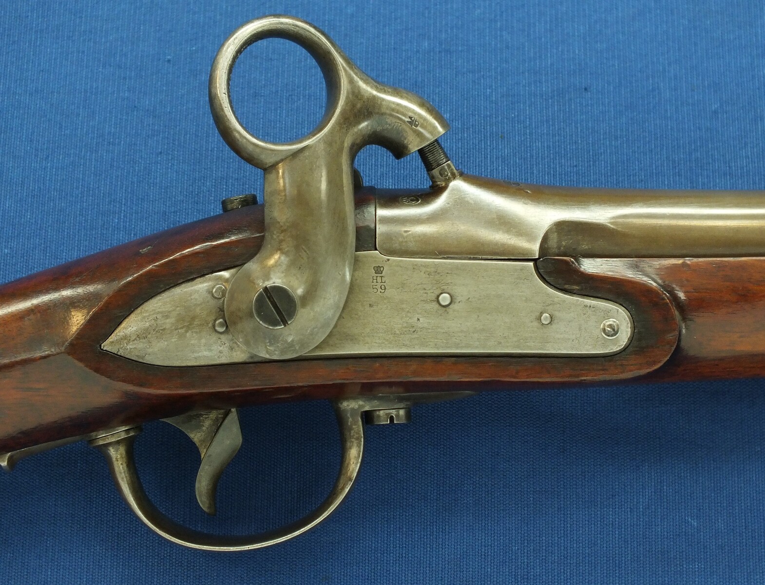 A fine antique Dutch Model 1854 Cavalry Carbine. 16,7mm Caliber, length 84cm. In near mint condition. Price 1.850 euro.