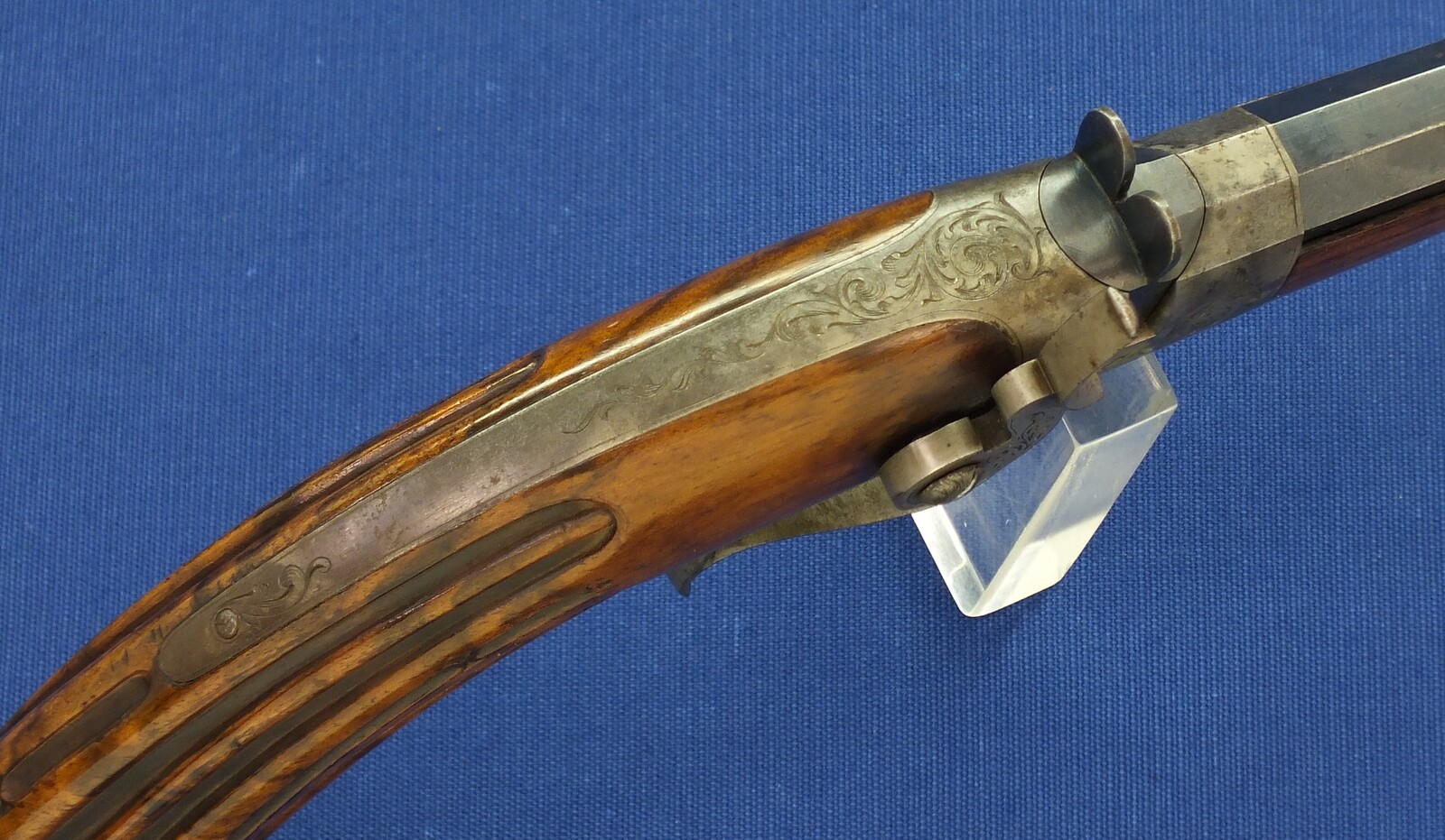 A fine antique French 6mm breech loading percussion target/saloon Pistol with internal hammer.  8 inch octagon barrel. Length 38cm. In near mint condition. Price 995 euro.