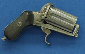 A fine antique French engraved 6 shot Double Action Deprez Brevete Pinfire Pepperbox. Signed: Raveneau a Rouen. 9mm caliber. Length 15cm. In very good condition. Price 850 euro.