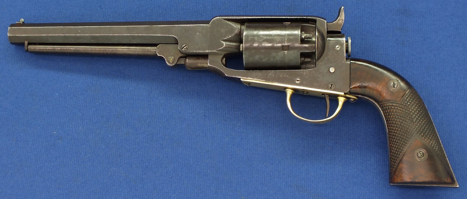 A rare antique American Civil War Benjamin F. Joslyn Army model 5 shot percussion revolver. Only 3000 made. Caliber 44. 8 inch octagonal barrel. Length 39cm. Price 3.800 euro.