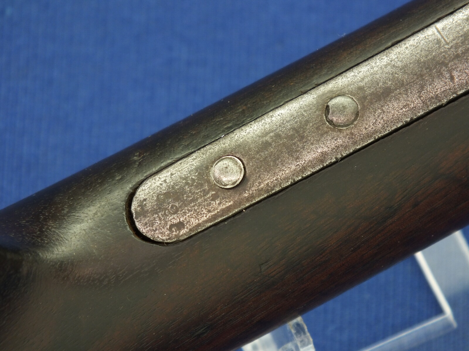 A rare antique American Civil War Colt Model 1855 Cavalry Revolving saddle ring percussion Carbine. 44 caliber with 18 inch barrel. Length 92cm. In good condition. Price 4.750 euro.