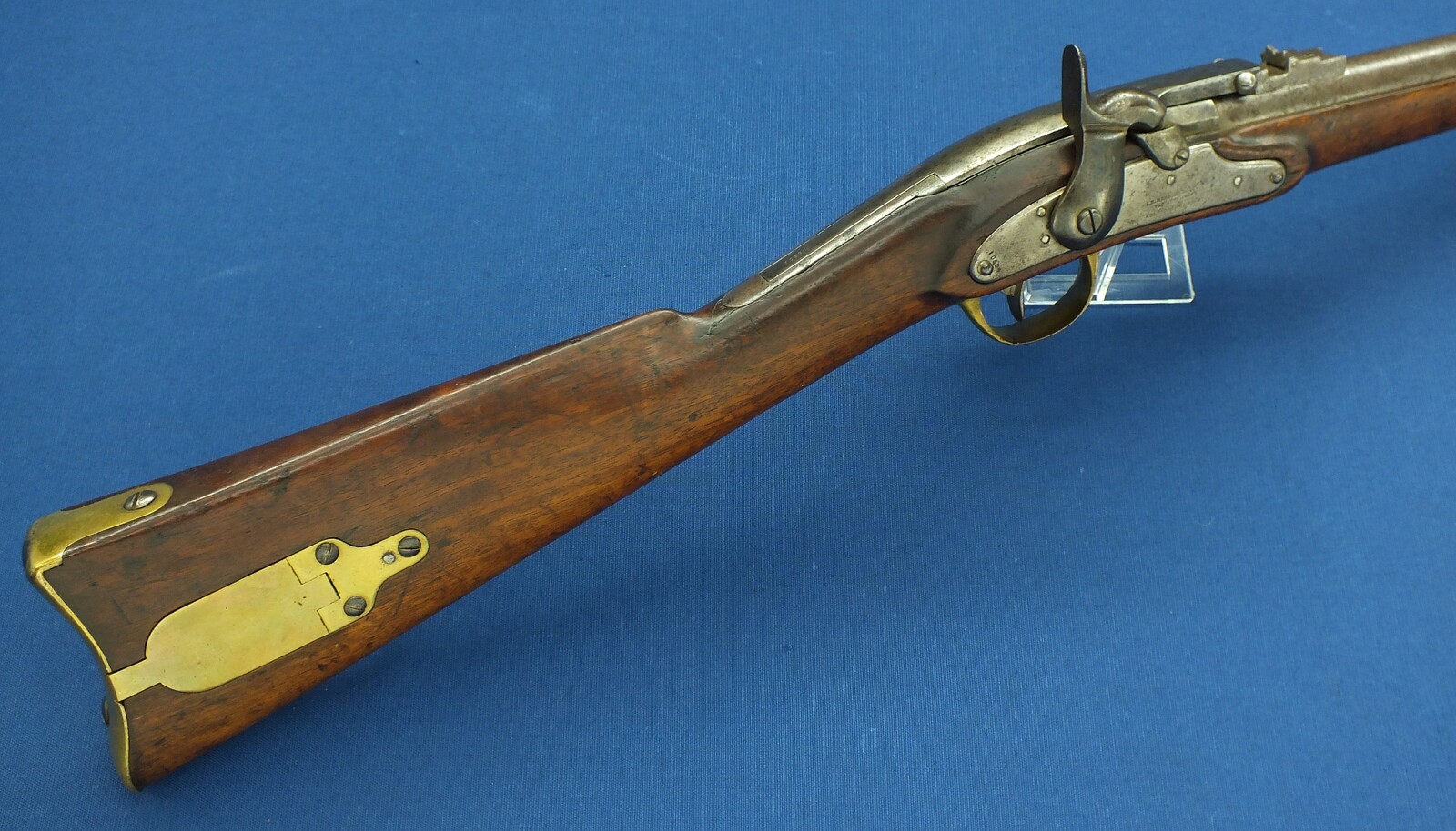 A rare antique American Civil War First type Merrill breechloading percussion Carbine. Caliber 54, 22,1/8 inch barrel. Length 94cm. In very good condition. Price 3.750 euro