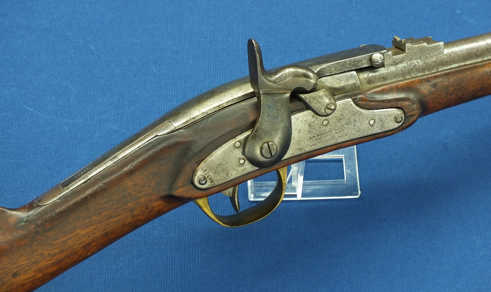 A rare antique American Civil War First type Merrill breechloading percussion Carbine. Caliber 54, 22,1/8 inch barrel. Length 94cm. In very good condition. Price 3.750 euro