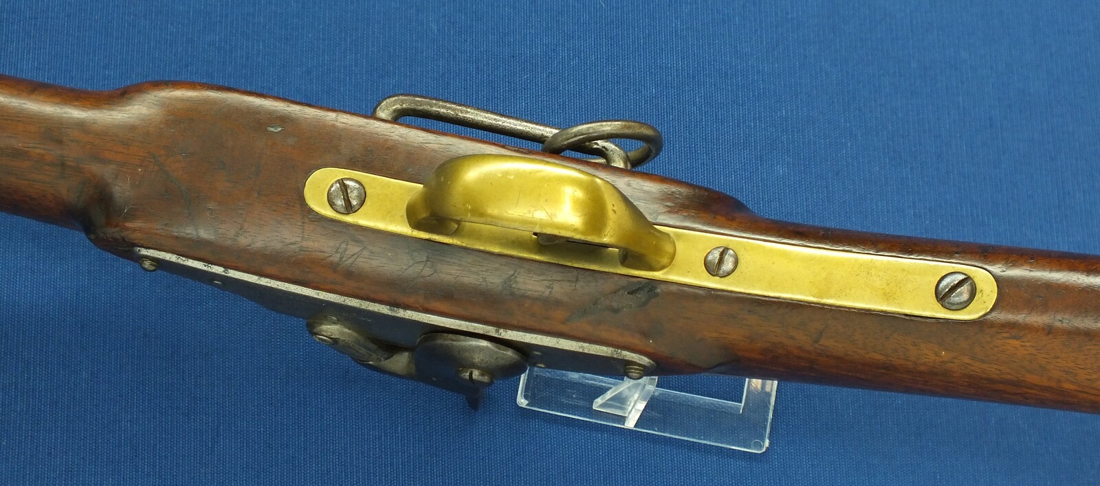 A rare antique American Civil War First type Merrill breechloading percussion Carbine. Caliber 54, 22,1/8 inch barrel. Length 94cm. In very good condition. Price 3.750 euro