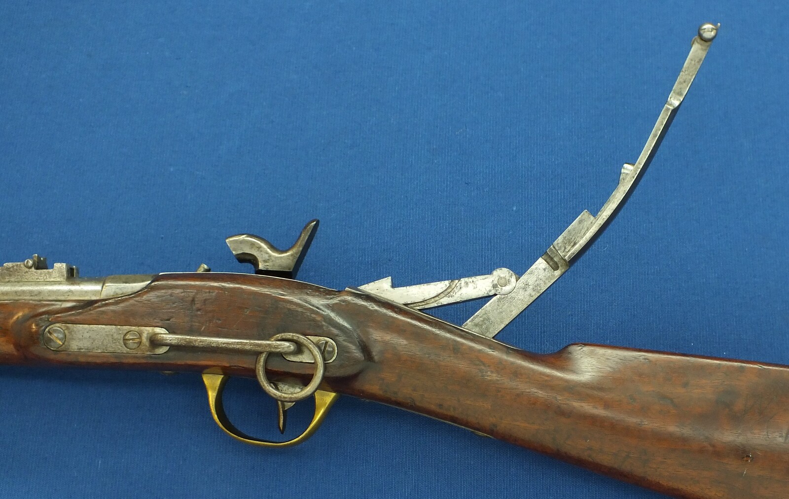 A rare antique American Civil War First type Merrill breechloading percussion Carbine. Caliber 54, 22,1/8 inch barrel. Length 94cm. In very good condition. Price 3.750 euro